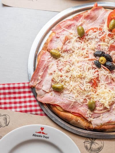 Pizza panceta ahumada