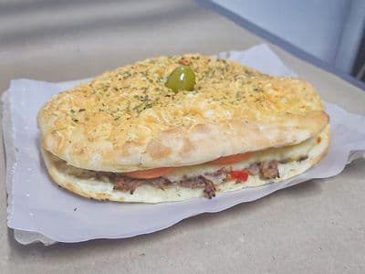 Sándwich de pollo y muzzarella