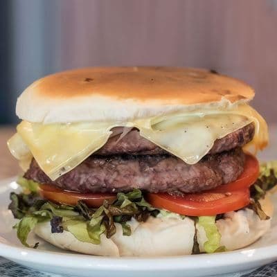 Hamburguesa cuatro quesos