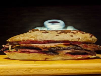 Burger cheese+ papas