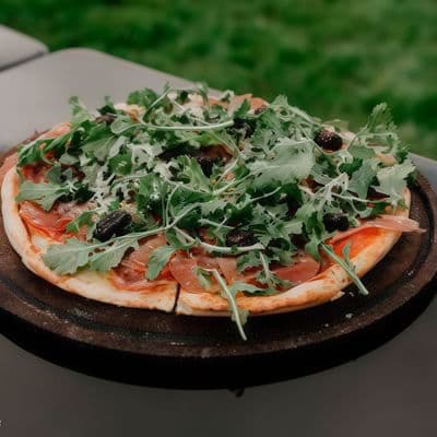 Jamon cr. y rucula 4 porciones
