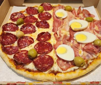 Pizza mitad y mitad