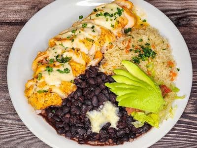 Pollo Relleno con guarnición