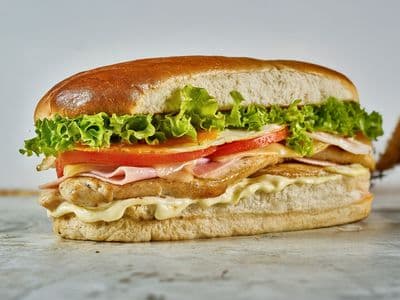 Lomito Pollo Completo Mediano