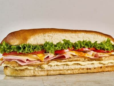 Pollo completo mediano+ fritas