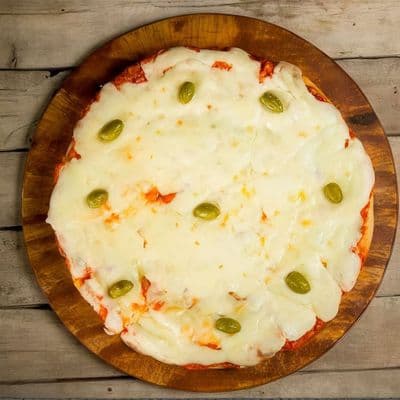 Media pizza Muzarrella